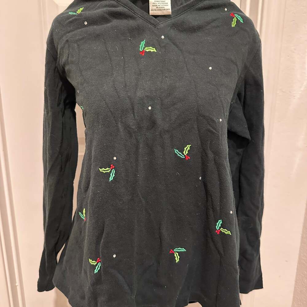 Quacker Factory Black Christmas Shirt Womens with Holly and Beads